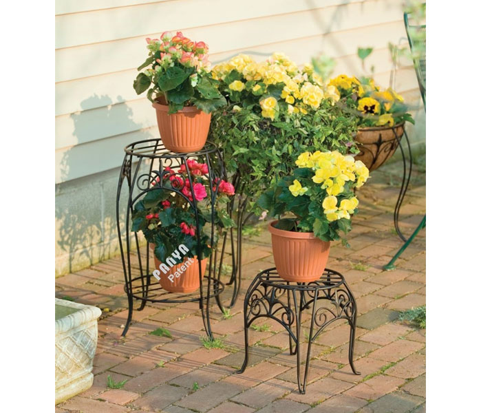 Classic Finial Plant Stand